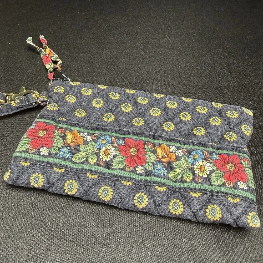 Vera Bradley Zip Wallet Wristlet Clutch Provencal Black Floral Quilted Retired